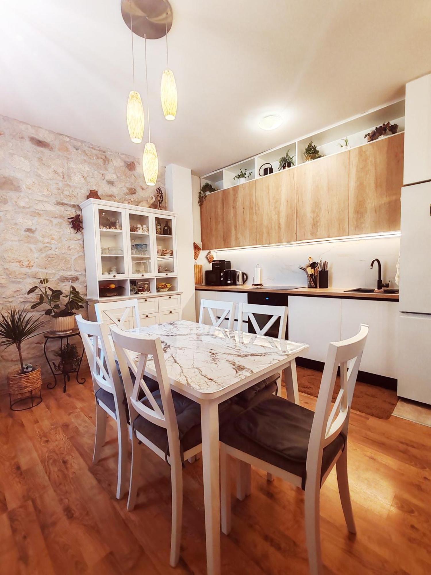 Apartman Hygge Омиш Экстерьер фото